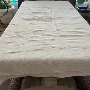 Parachute Organic Cloud Cotton Queen Full Quilt 92" x 96" Natural Ivory